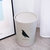 翻转式圆形桶盖 家用带盖纸蒌厨房客厅卫生间垃圾桶(冰河灰 侧颜猫图案)第2张高清大图
