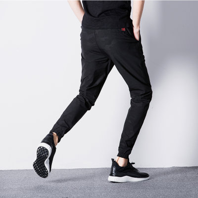 【夏季薄款韩版潮流冰丝裤子男九分夏裤运动休