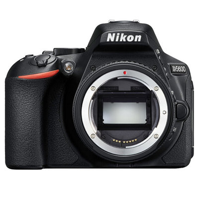 【真快乐自营】尼康（Nikon） D5600 18-140 防抖套机 单反相机 女神进阶套机（WiFi/翻转触摸屏）