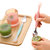 儿童宝宝餐具刮苹果泥勺子辅食研磨器挖勺刮水果婴幼儿吃工具神器(刮泥勺双头(304钢+硅胶)-粉色 默认版本)第2张高清大图