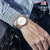 欧美时（OMAYS）2020新款手表男士超薄时尚防水腕表 简约休闲日历男表 潮流运动学生表男(白色)第4张高清大图