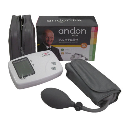 半自动血压计推荐：九安KD-388电子血压计（半自动臂式）