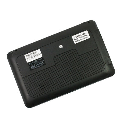 神行者Z30 GPS导航仪（7英寸高清黑色/内置8G/正版双图/终身免费升级/三年质保）