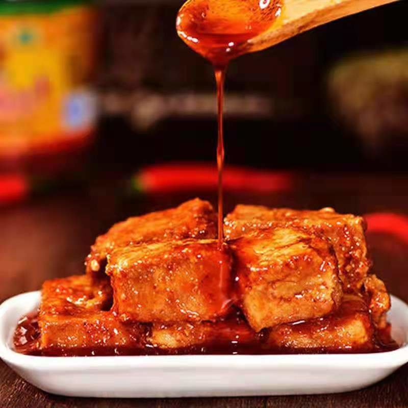 廖阿婆红油腐乳300g红油豆腐乳农家特麻辣自制臭毛豆腐红油腐乳1瓶