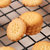 日式小圆饼干整箱海盐小饼干零食独立小包装咸香薄脆曲奇代餐饼干(40包整箱)第3张高清大图